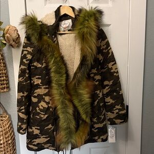 Camouflage Parka with Olive Green Faux Fur Trim bnci